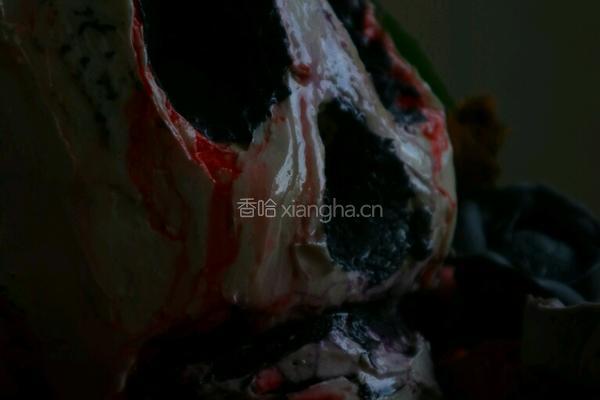 恐怖骷颅头蛋糕的做法图解1