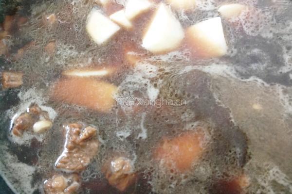 红烧牛肉炖土豆的做法图解14