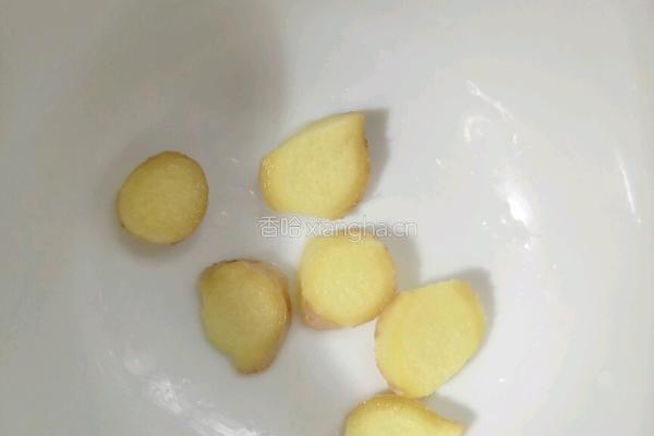 鱼腥草猪展汤的做法图解2