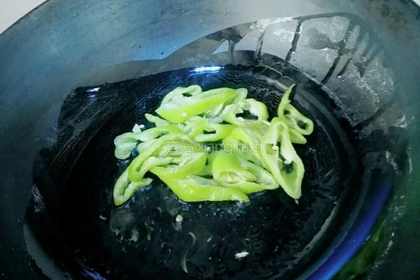 腊味炒面的做法图解4