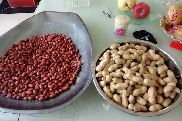 怪味花生的做法图解1