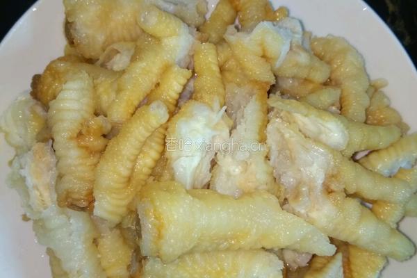 青椒炒鸡爪的做法图解2