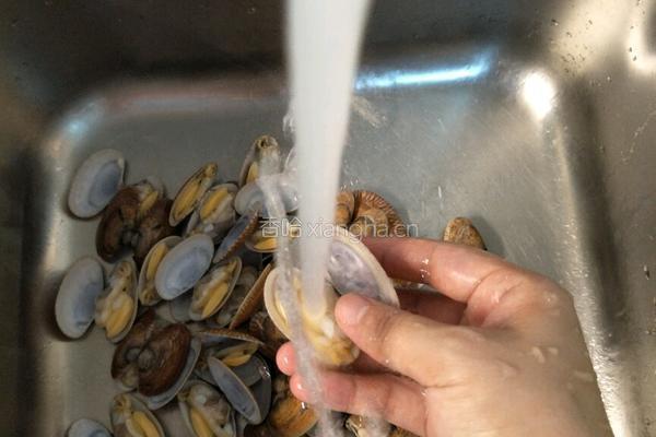 爆炒开心花甲的做法图解7