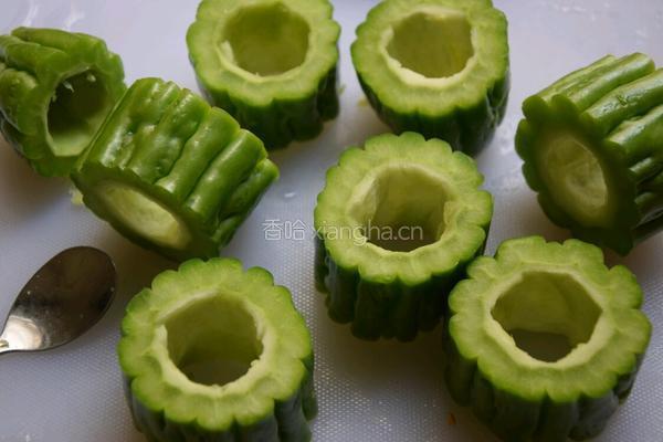 苦瓜黄豆排骨汤的做法图解4