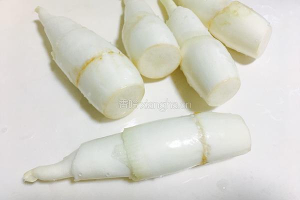 清炒茭白丝瓜的做法图解2