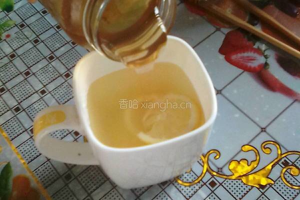 冰镇蜂蜜柠檬水的做法图解3