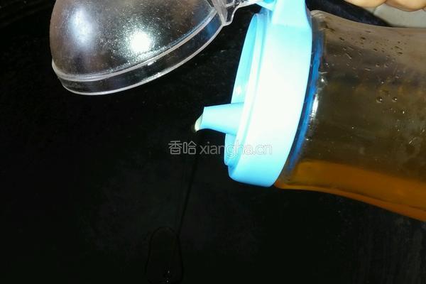丝瓜蛋花汤的做法图解1