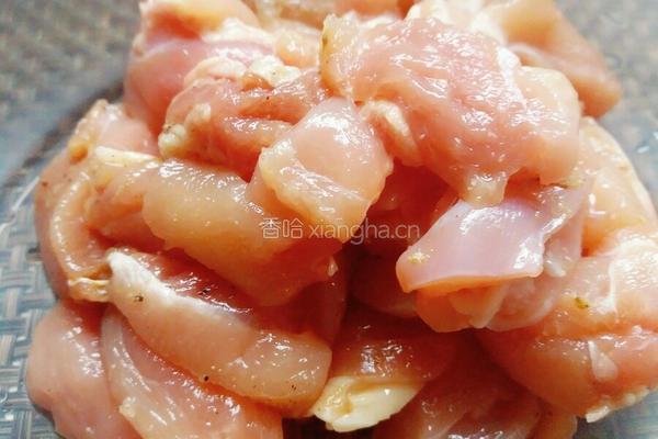 香辣鸡腿肉的做法图解4