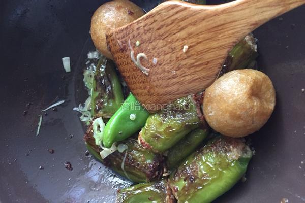 青椒面筋酿肉肉的做法图解8