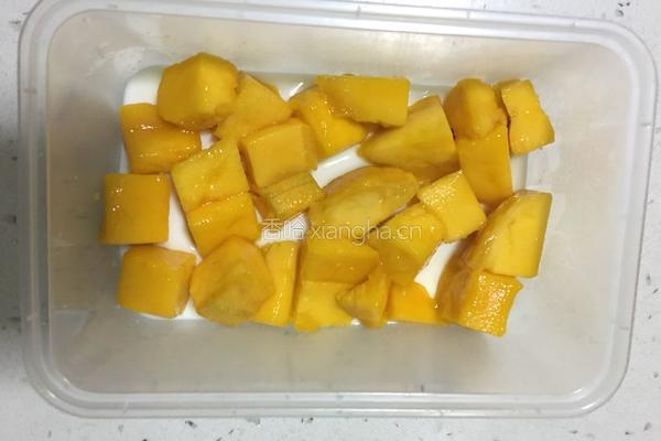 芒果椰汁冻的做法图解6