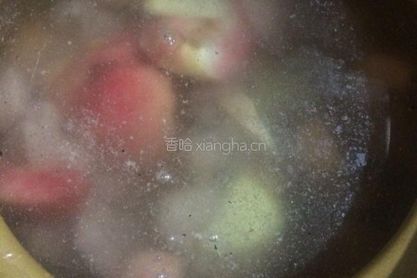 水蜜桃黄豆猪手汤的做法图解5