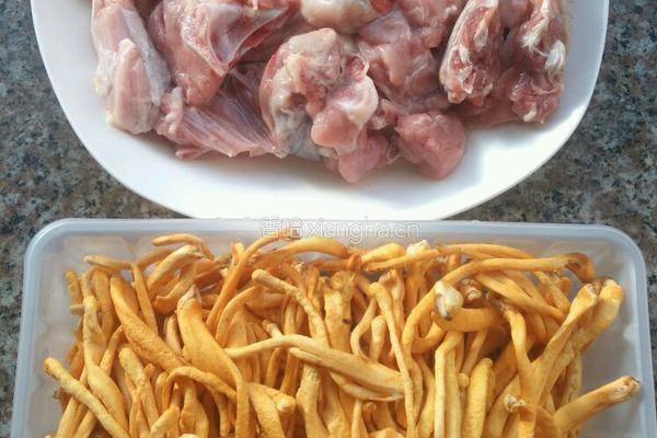鸭肉煲鲜虫草花的做法图解1