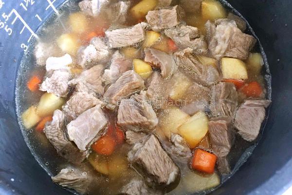 牛肉焖饭的做法图解10
