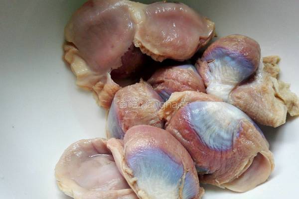 鱼香风味炒鸭胗的做法图解2