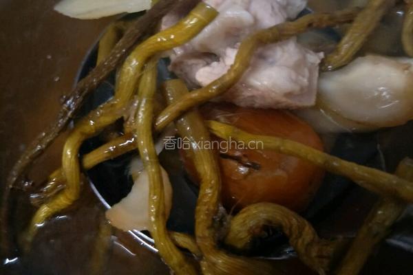 花旗参石斛炖瘦肉的做法图解4