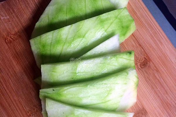 凉拌西瓜皮的做法图解2