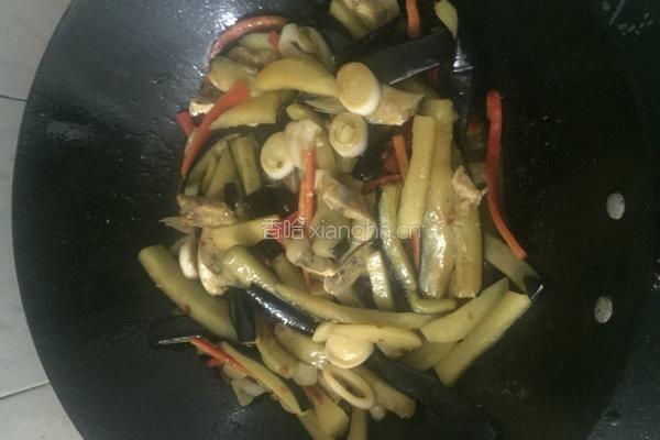 咸鱼茄子煲的做法图解4
