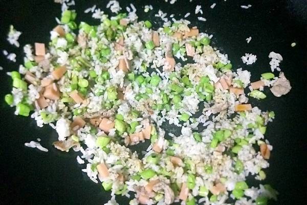 豆角火腿炒饭的做法图解10