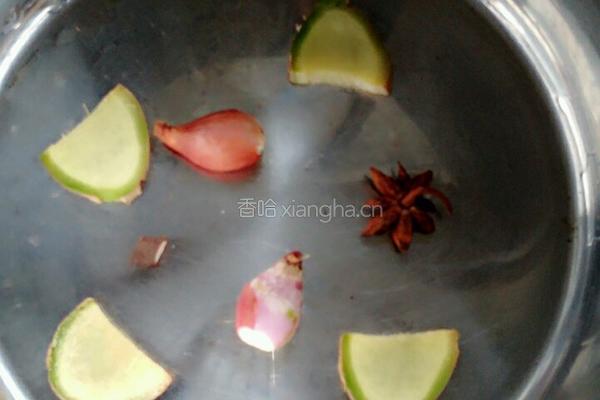花生莲藕焖猪手的做法图解7