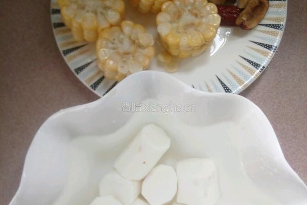 玉米山药煲鸡汤的做法图解7