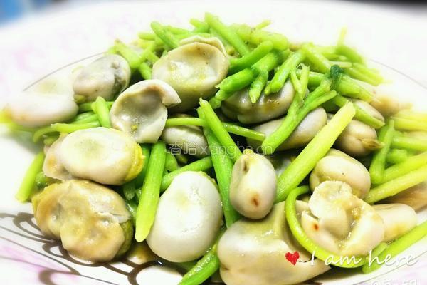 苋菜杆炒蚕豆的做法图解6