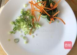 京酱肉丝配鸡蛋饼的做法图解7