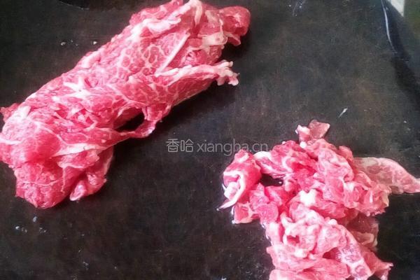 青椒腐竹炒牛肉的做法图解1