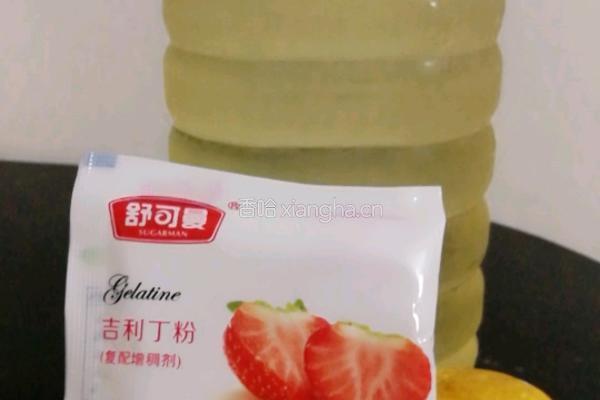蜂蜜芒果冻的做法图解1