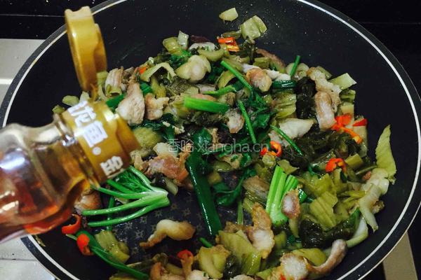 潮州酸菜炒五花肉的做法图解9