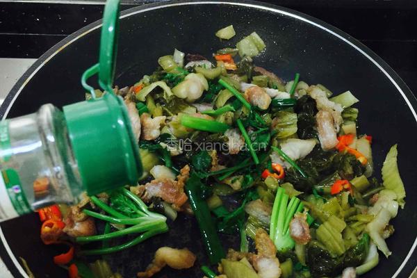 潮州酸菜炒五花肉的做法图解10