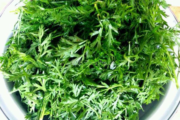 胡萝卜樱子窝头（胡萝卜叶）的做法图解3