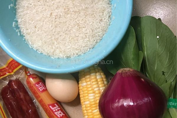 电饭锅闷饭的做法图解1