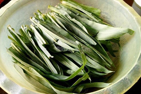 炒苦麦菜的做法图解2
