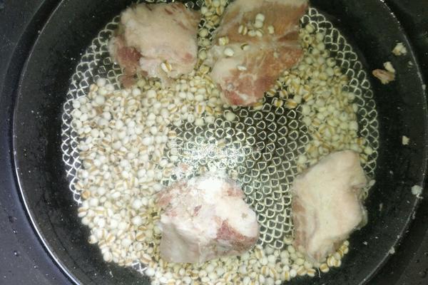 排骨薏仁冬瓜汤的做法图解3