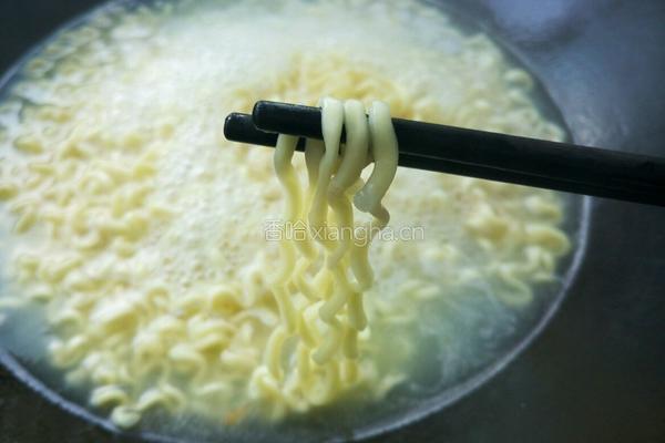 快手火鸡面的做法图解5