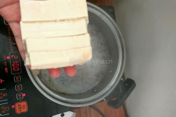瘦肉羹的做法图解3