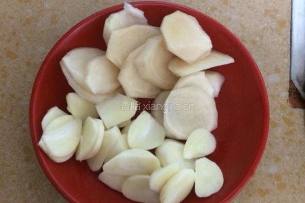 家常土豆炖鸡的做法图解4