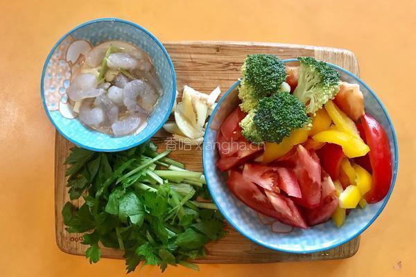 素炒虾仁（健康轻食）的做法图解1