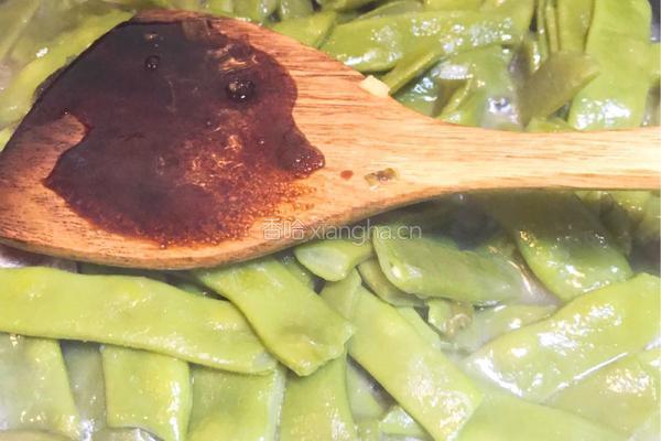 五花肉焖扁豆的做法图解9
