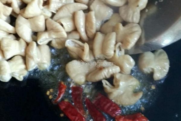 酸菜大肠的做法图解5
