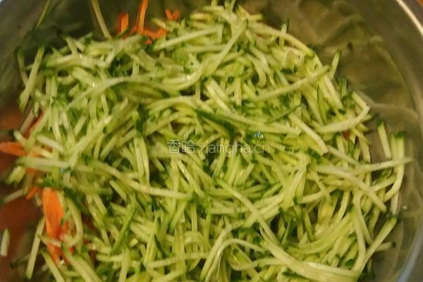 肉丝豆皮的做法图解3