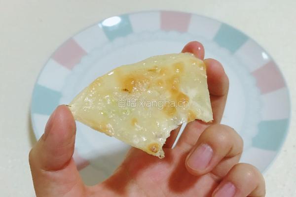 饺子皮葱花饼的做法图解10