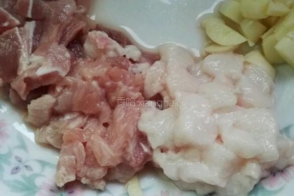 秋葵炒肉的做法图解3