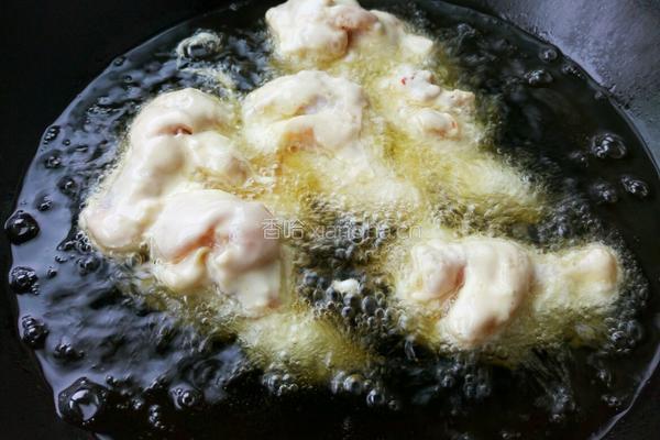 蒜香炸鸡 的做法图解10