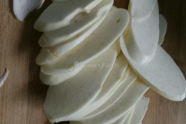 茭白炒里脊肉丝的做法图解2