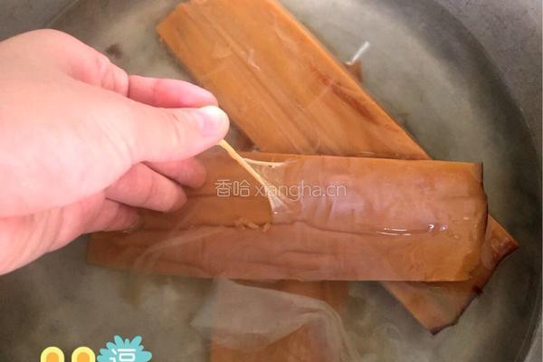 爆炒干鱿鱼的做法图解2