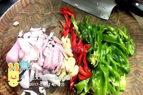 爆炒干鱿鱼的做法图解4