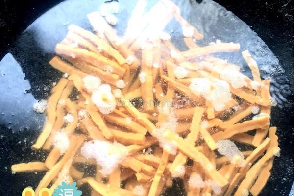 爆炒干鱿鱼的做法图解5