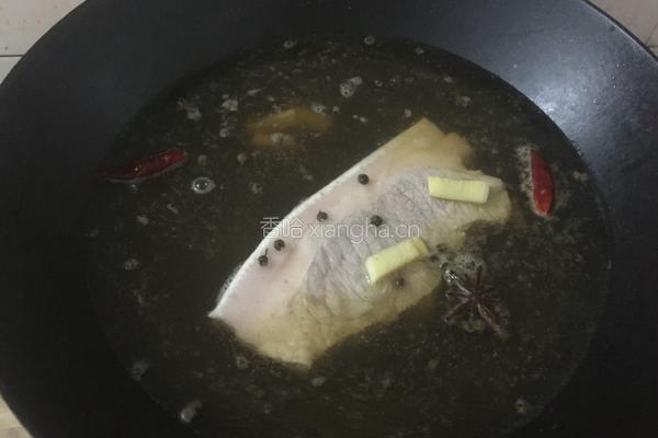 土豆回锅肉的做法图解1