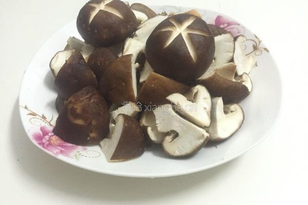 小鸡炖蘑菇的做法图解2